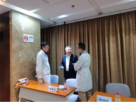 我院与浙大邵逸夫医院的首轮合作学科发展座谈会暨签约仪式顺利举行1119.png