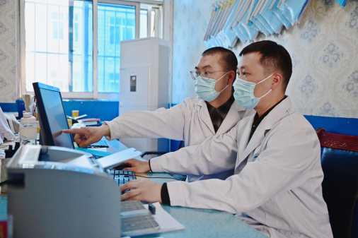 浙江“组团式”援藏医疗队事迹(修改稿)1070.png 浙江“组团式”援藏医疗队事迹(修改稿)1070.png