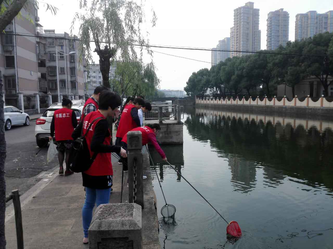 治水护水 党员先行.JPG