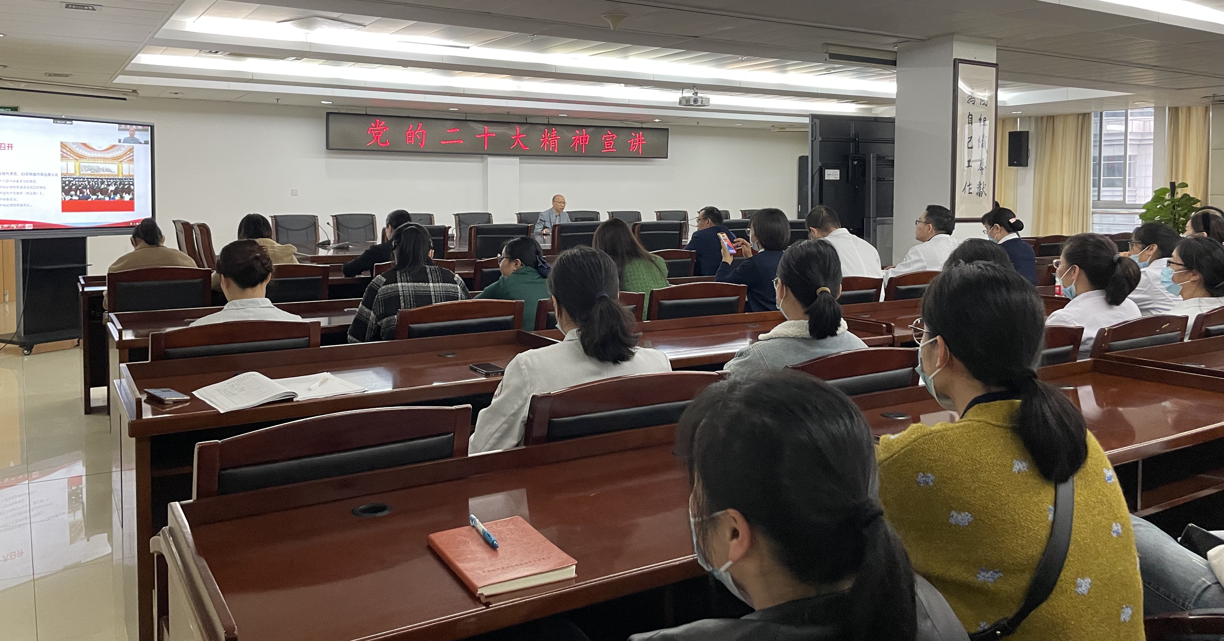 冯2.jpg