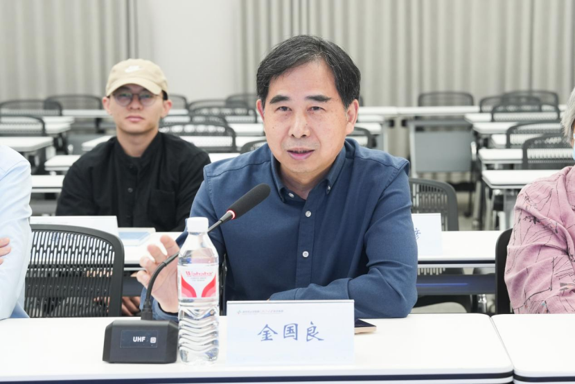 （20250423）（通讯稿）书香满绍医、阅启新征程，新老绍医人齐聚镜湖总院478.png
