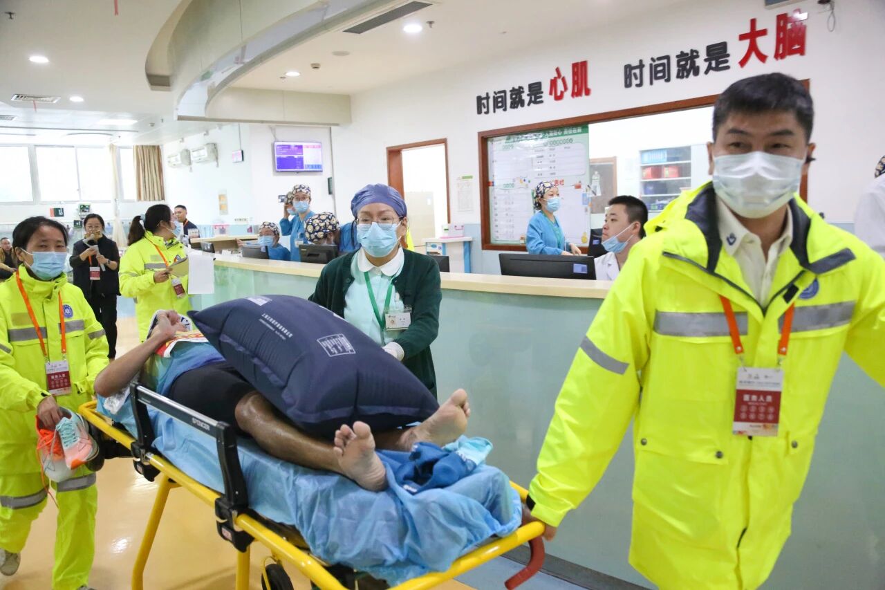 微信图片_2025-11-25_085844_523.jpg 微信图片_2025-11-25_085844_523.jpg